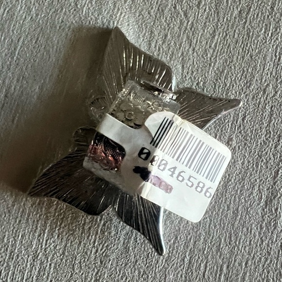 New Tutti Frutti Rhodium Black/White Butterfly Cocktail Ring Size 7 - Picture 9 of 9